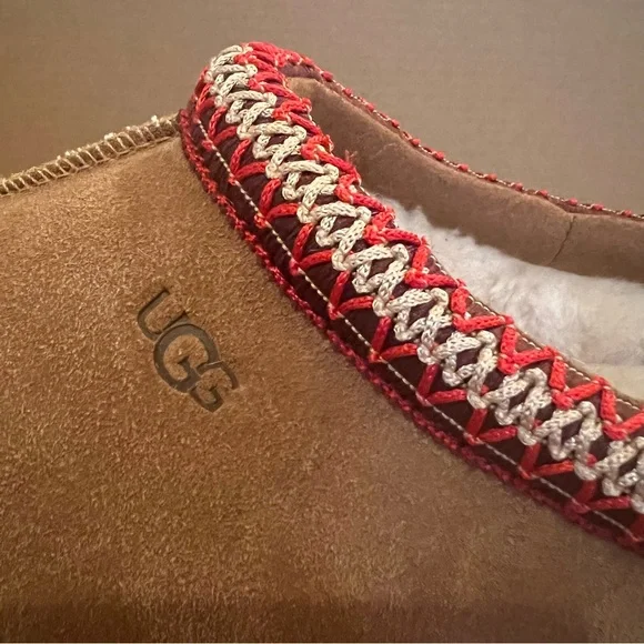 NWT UGG Tazz Slippers Chestnut Size Big Kids Y5/Women’s 7 - Picture 8 of 16